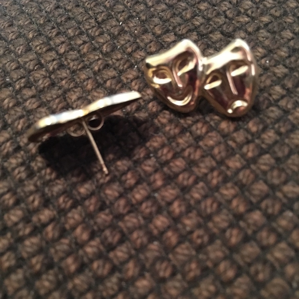 Gold comedy/tragedy mask post earrings